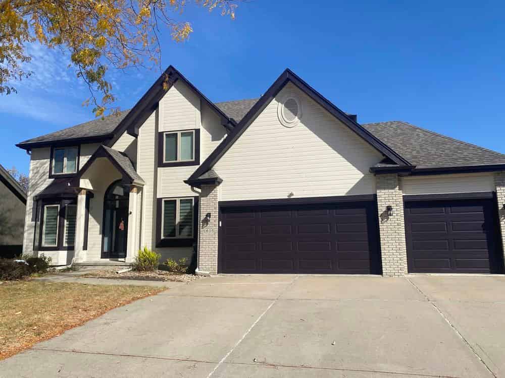 Interior and Exterior Painting Services image